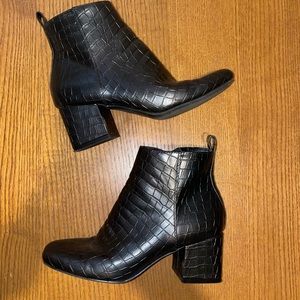 Time and  tru black booties